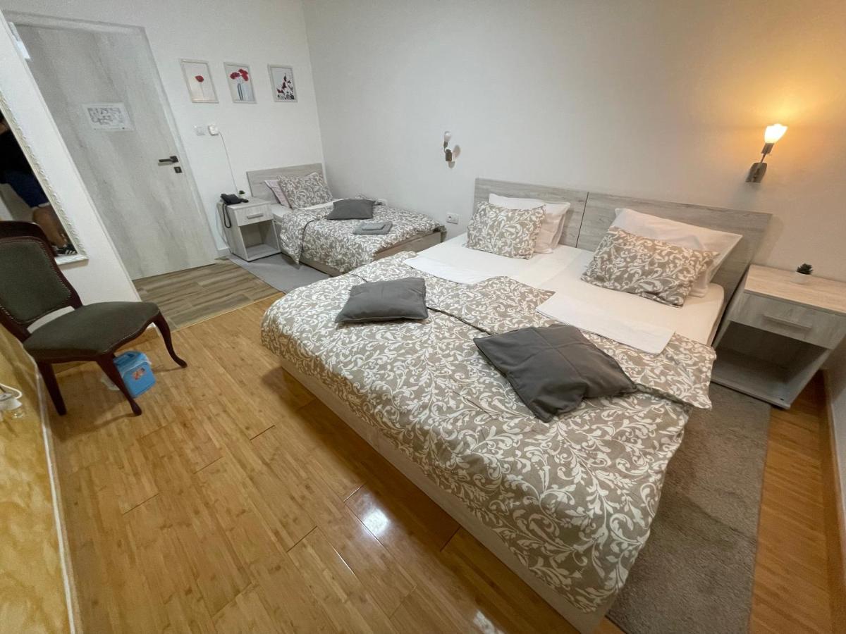 Tepic Garni Hotel Temerin Экстерьер фото