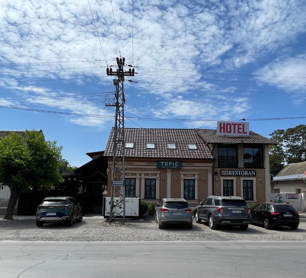 Tepic Garni Hotel Temerin Экстерьер фото